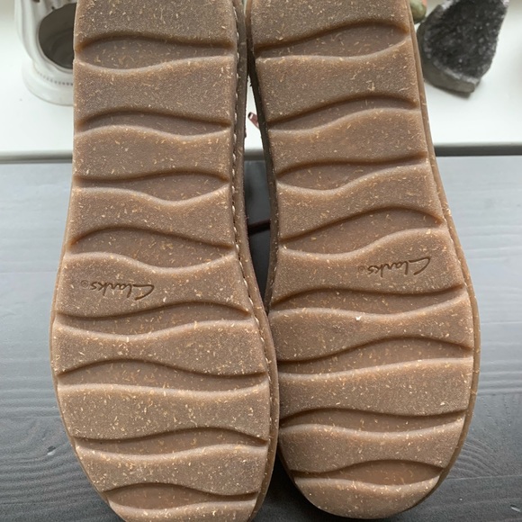 Clarks Wine Booties Women - Picture 8 of 11